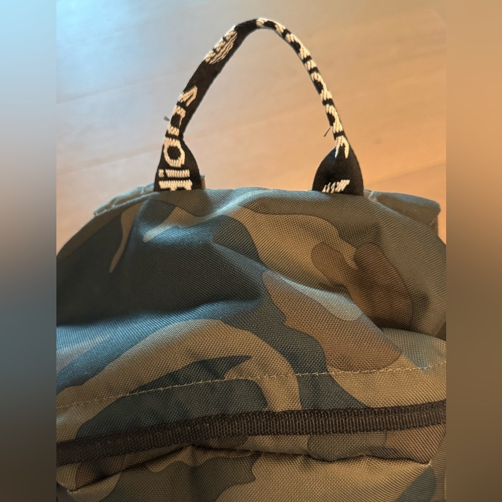 Adidas Backpack - Picture 4 of 5